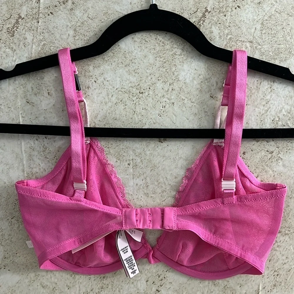 Victoria’s Secret UnLined Demi Double Lacey Bra size 32DDD NWOT